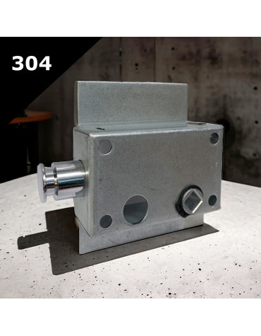 Opening limiting device  - 304